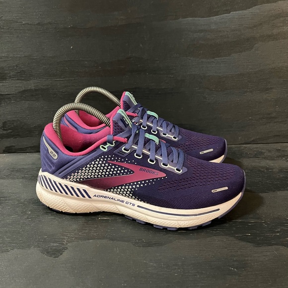 Brooks Adrenaline GTS 22 Women’s Size 7.5 Purple Running Shoes 1203531B403 - Picture 1 of 8